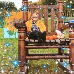 Meet your Posher, Lynn